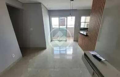 Imagem: O apartamento possui 2 Dormitórios, 1 Banheiro, 2 Vagas na