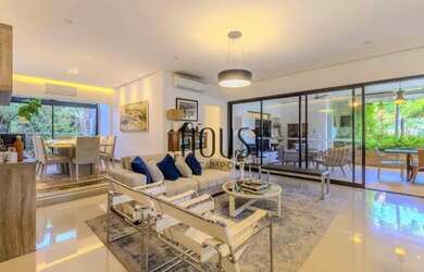 Imagem: A casa em condomínio possui 5 Dormitórios, 5 Banheiros, 4