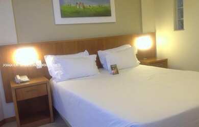 Imagem: O studio possui 1 Dormitório, 1 Banheiro, 1 Vaga na garagem