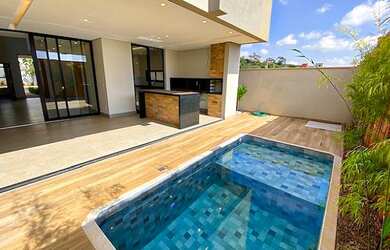 Imagem: A casa em condomínio possui 3 Dormitórios, 5 Banheiros, 4