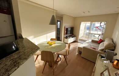 Imagem: O apartamento possui 3 Dormitórios, 1 Banheiro, 1 Vaga na garagem