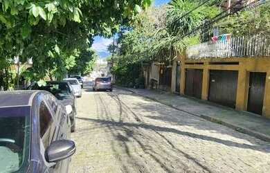 Imagem: A casa possui 2 Dormitórios, 2 Banheiros, 1 Vaga na garagem