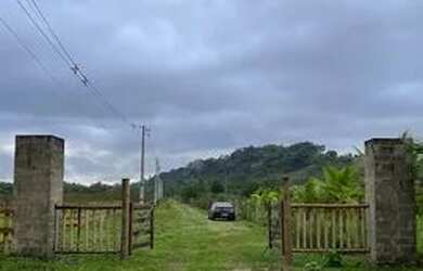 Imagem: O terreno possui 1.200m² de Área e está localizado em Parque