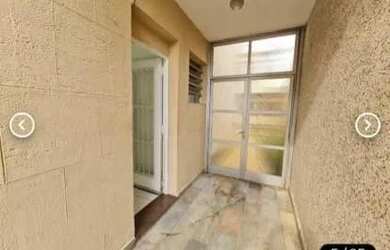 Imagem: A casa possui 3 Dormitórios, 4 Banheiros, 1 Vaga na garagem