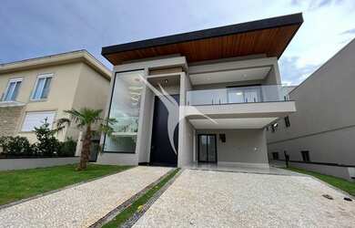 Imagem 1: SANTANA DE PARNAIBA - Casa Padrão - Alphaville