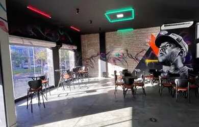 Imagem: O depósito possui 500m² de Área e está localizado em Rebouças