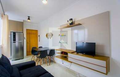 Imagem: O apartamento possui 2 Dormitórios, 1 Banheiro, 1 Vaga na garagem