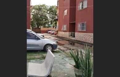 Imagem: O apartamento possui 2 Dormitórios, 1 Banheiro, 1 Vaga na garagem