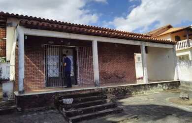 Imagem 2: Casa independente 2qtos amplo quintal na praia de Iguabinha