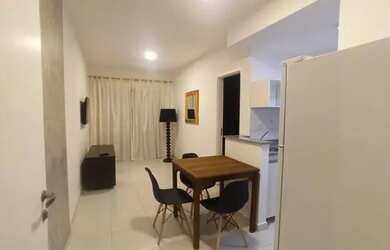 Imagem: O apartamento possui 1 Dormitório, 1 Banheiro, 1 Vaga na garagem