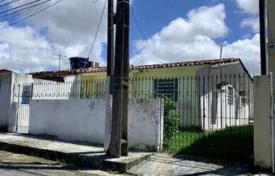 Imagem: A casa possui 3 Dormitórios, 1 Banheiro e 80m² de Área e