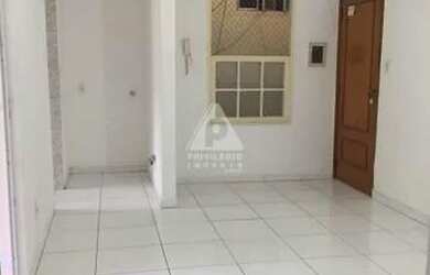 Imagem: A kitnet à venda possui 1 Dormitório, 1 Banheiro e 55m² de