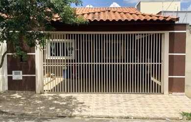 Imagem: A casa possui 3 Dormitórios, 280m² de Área e está localizado