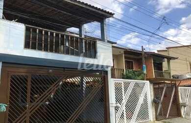 Imagem: A casa possui 4 Dormitórios, 3 Banheiros, 2 Vagas na garagem