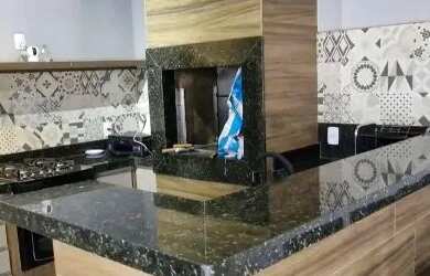 Imagem: A casa possui 3 Dormitórios, 3 Banheiros, 3 Vagas na garagem