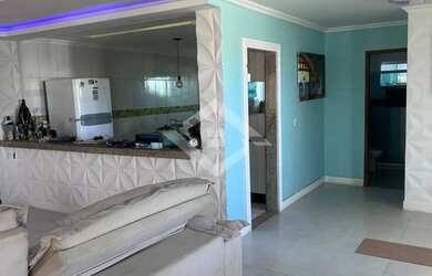 Imagem 3: Casa de Luxo Frente ao Mar com 5 Suítes na Praia da Barra de Maricá