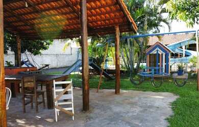 Imagem: A pousada chalé possui 3 Dormitórios, Acomodam 30 pessoas