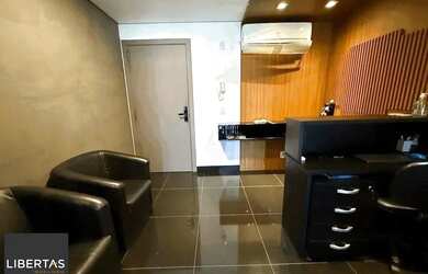 Imagem: O depósito possui 1 Vaga na garagem e 49m² de Área e está