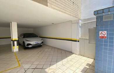 Imagem 8: Ap na Beira Mar Norte, ao lado do Colégio Catarinense