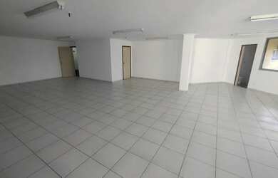 Imagem: O depósito possui 130m² de Área e está localizado em Centro