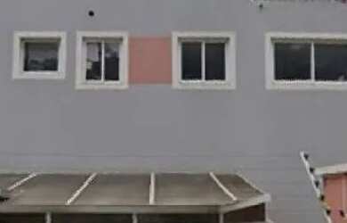 Imagem: O apartamento possui 2 Dormitórios, 1 Banheiro, 2 Vagas na