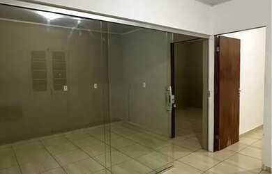 Imagem: A casa possui 2 Dormitórios, 1 Banheiro, 70m² de Área e