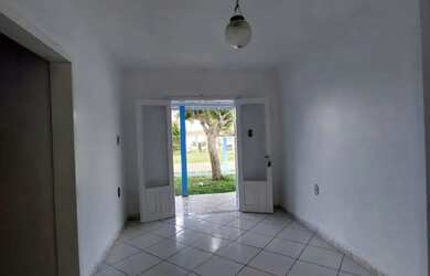 Imagem 6: Casa Tramandai temporada. Acomodam 8 pessoas, 4 Vagas na garageme3 Dormitórios