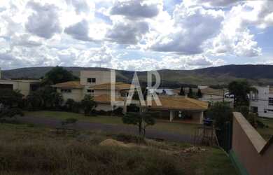 Imagem: O terreno possui 760m² de Área e está localizado em Alphaville