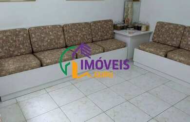 Imagem: O depósito possui 3 Vagas na garagem, 138m² de Área e está