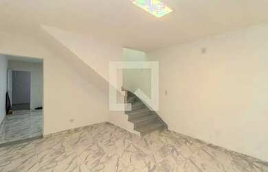 Imagem: A casa possui 4 Dormitórios, 4 Banheiros, 1 Vaga na garagem