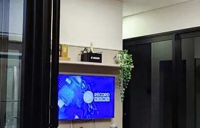 Imagem: A casa em condomínio possui 3 Dormitórios, 3 Banheiros, 4