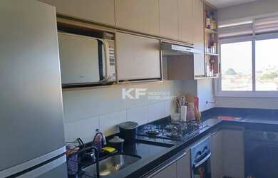 Imagem: O apartamento possui 2 Dormitórios, 1 Banheiro, 1 Vaga na garagem