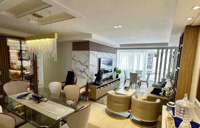 Imagem: O apartamento possui 3 Dormitórios, 2 Banheiros, 2 Vagas na