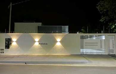 Imagem: O apartamento possui 2 Dormitórios, 1 Banheiro, 2 Vagas na