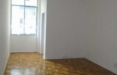 Imagem: O apartamento possui 2 Dormitórios, 1 Banheiro, 71m² de Área