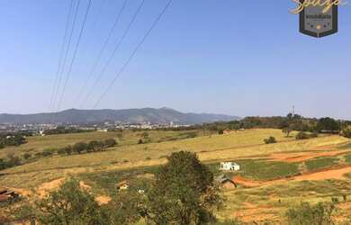 Imagem: O terreno possui 2.039m² de Área e está localizado em Atibaia
