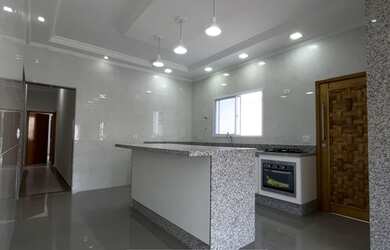 Imagem 10: INCRÍVEL CASA COM PISCINA E OTIMA LOCALIZAÇÃO LER A DESCRIÇÃO