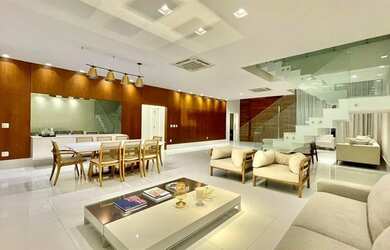 Imagem: A casa em condomínio possui 5 Dormitórios, 5 Banheiros, 3