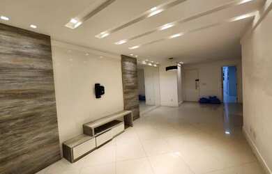 Imagem: O apartamento possui 3 Dormitórios, 3 Banheiros, 2 Vagas na