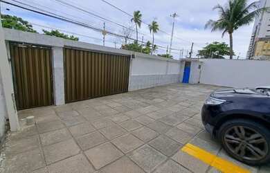 Imagem 6: Quitinete na Avenida Boa Viagem Em frente a Praia do Pina