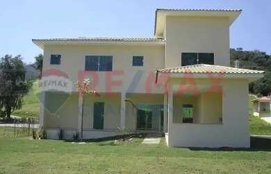 Imagem: A casa à venda possui 4 Dormitórios, 1 Banheiro, 4 Vagas na