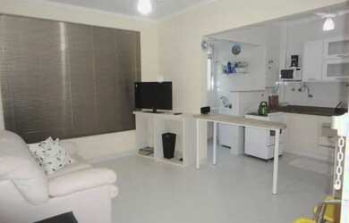 Imagem: O apartamento possui 1 Dormitório, 1 Banheiro, 1 Vaga na garagem