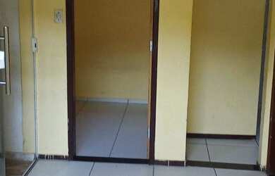 Imagem 1: A lugar se - uma casa em pernambues 700 reais tudo incluso