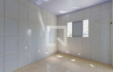 Imagem: A casa possui 1 Dormitório, 1 Banheiro, 40m² de Área e está