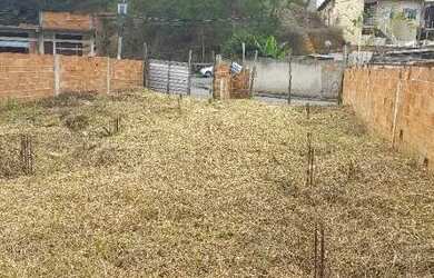 Imagem: O terreno possui 345m² de Área e está localizado em Roma