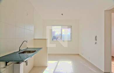 Imagem: O apartamento possui 2 Dormitórios, 1 Banheiro, 32m² de Área