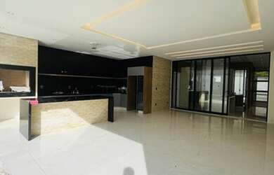 Imagem 9: Sobrado no mirante do lago