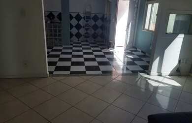 Imagem: A casa possui 2 Dormitórios, 2 Banheiros, 100m² de Área e