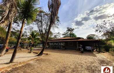 Imagem: A fazenda possui 240m² de Área e está localizado em Parque