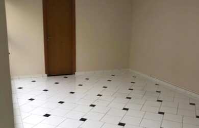 Imagem: O depósito possui 30m² de Área e está localizado em Santo